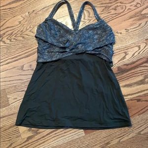 Lululemon tank with built in bra size 12